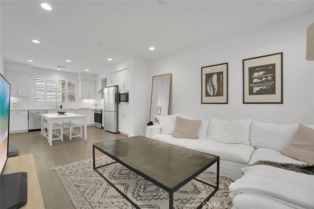 318 Bridgewater Way, Unit 7 Gardena, CA 90247 - Photo 10 of 21