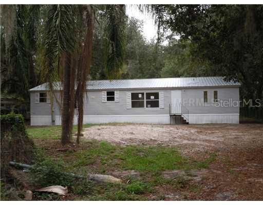 912 South Wiggins Road Plant City, FL 33566 - Photo 1 of 1 Exterior Front