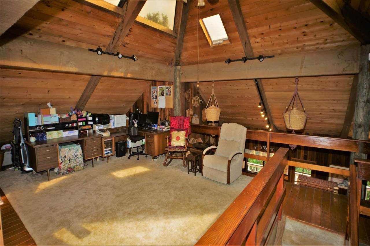 26 Manu Street Kula, HI 96790 - Photo 7 of 30 an outdoor space with seating