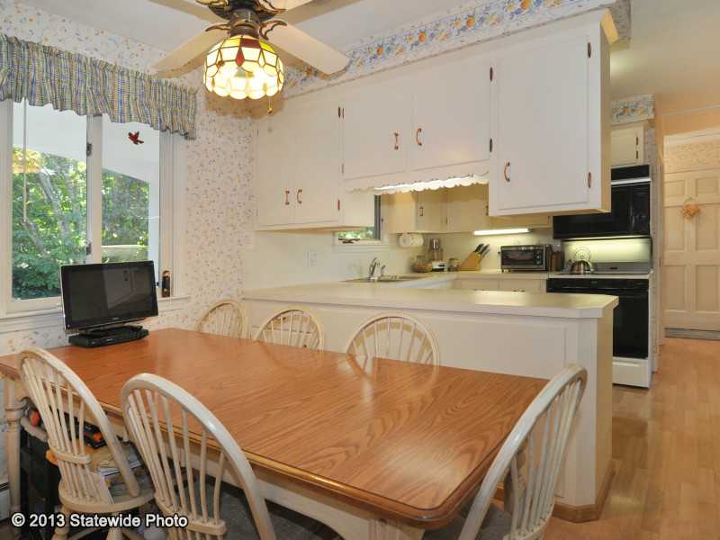 385 Puncatest Neck Road Tiverton, RI 02878 - Photo 12 of 25 Dining Area.