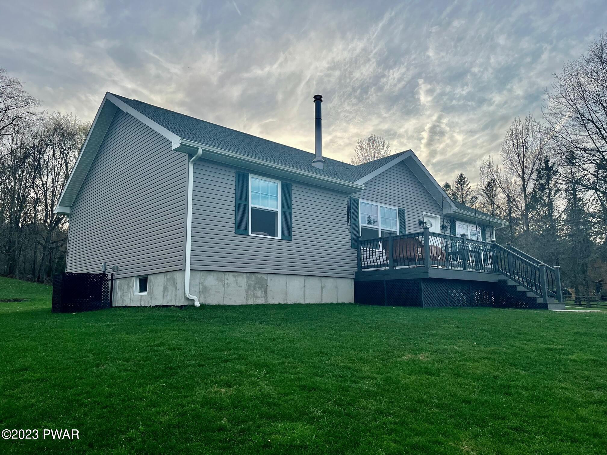 740 Hemlock Road Waymart, PA 18472 - Photo 2 of 39