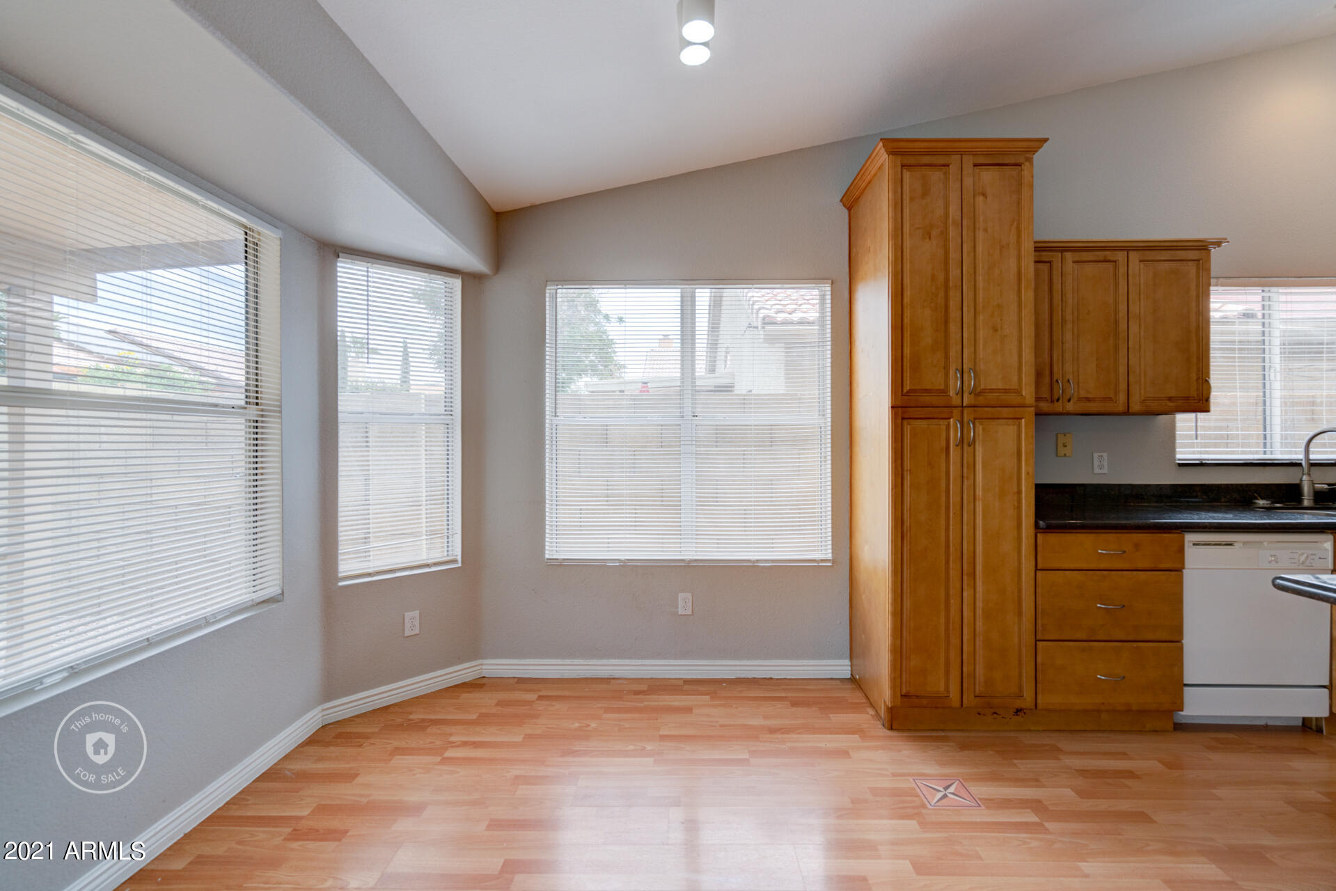 4532 East St John Road Phoenix, AZ 85032 - Photo 11 of 27 listing_8