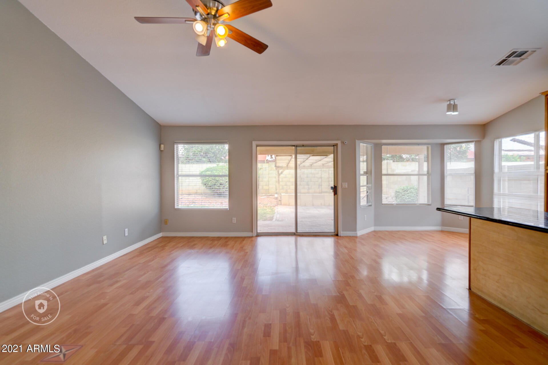 4532 East St John Road Phoenix, AZ 85032 - Photo 12 of 27 listing_9