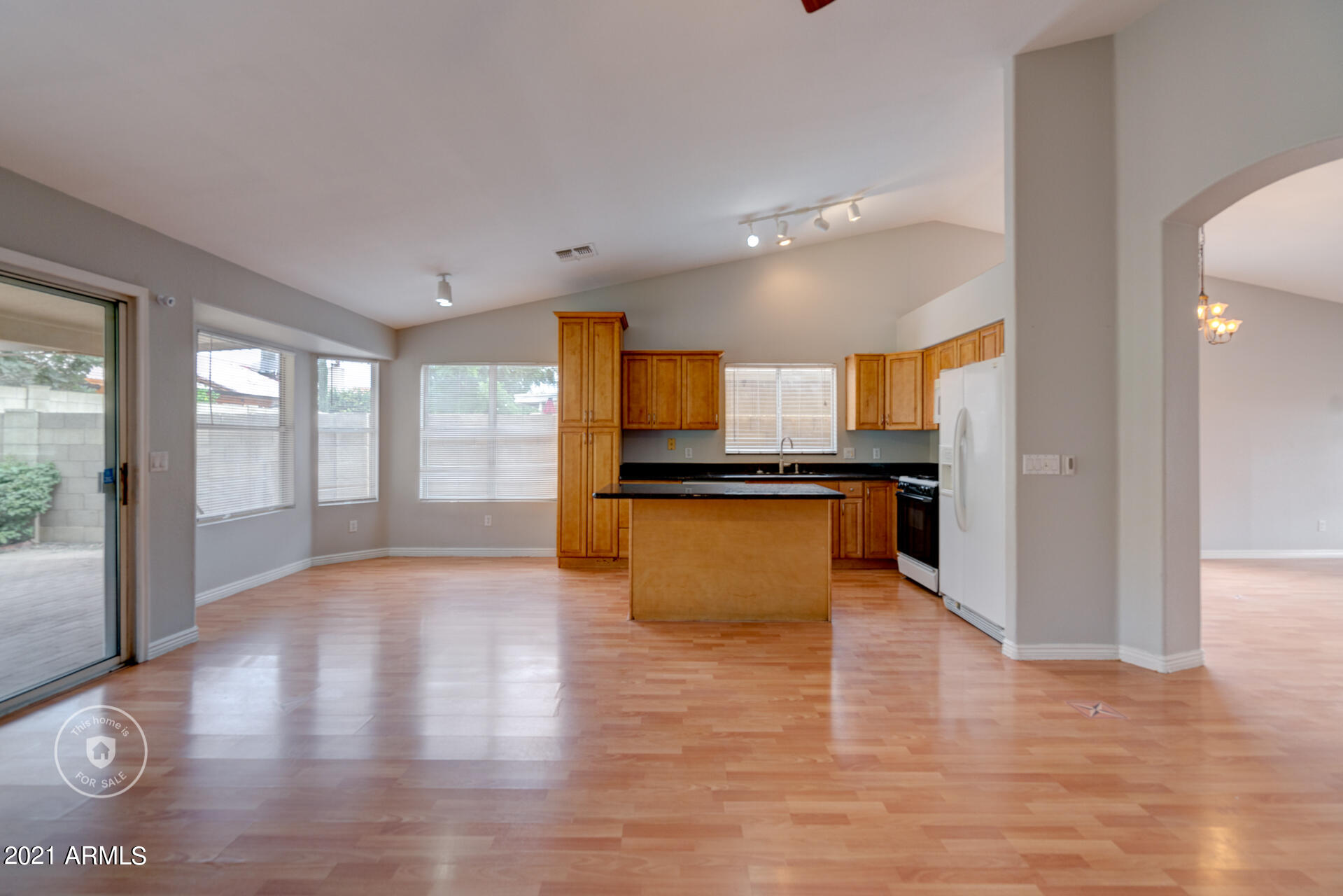 4532 East St John Road Phoenix, AZ 85032 - Photo 13 of 27 listing_10