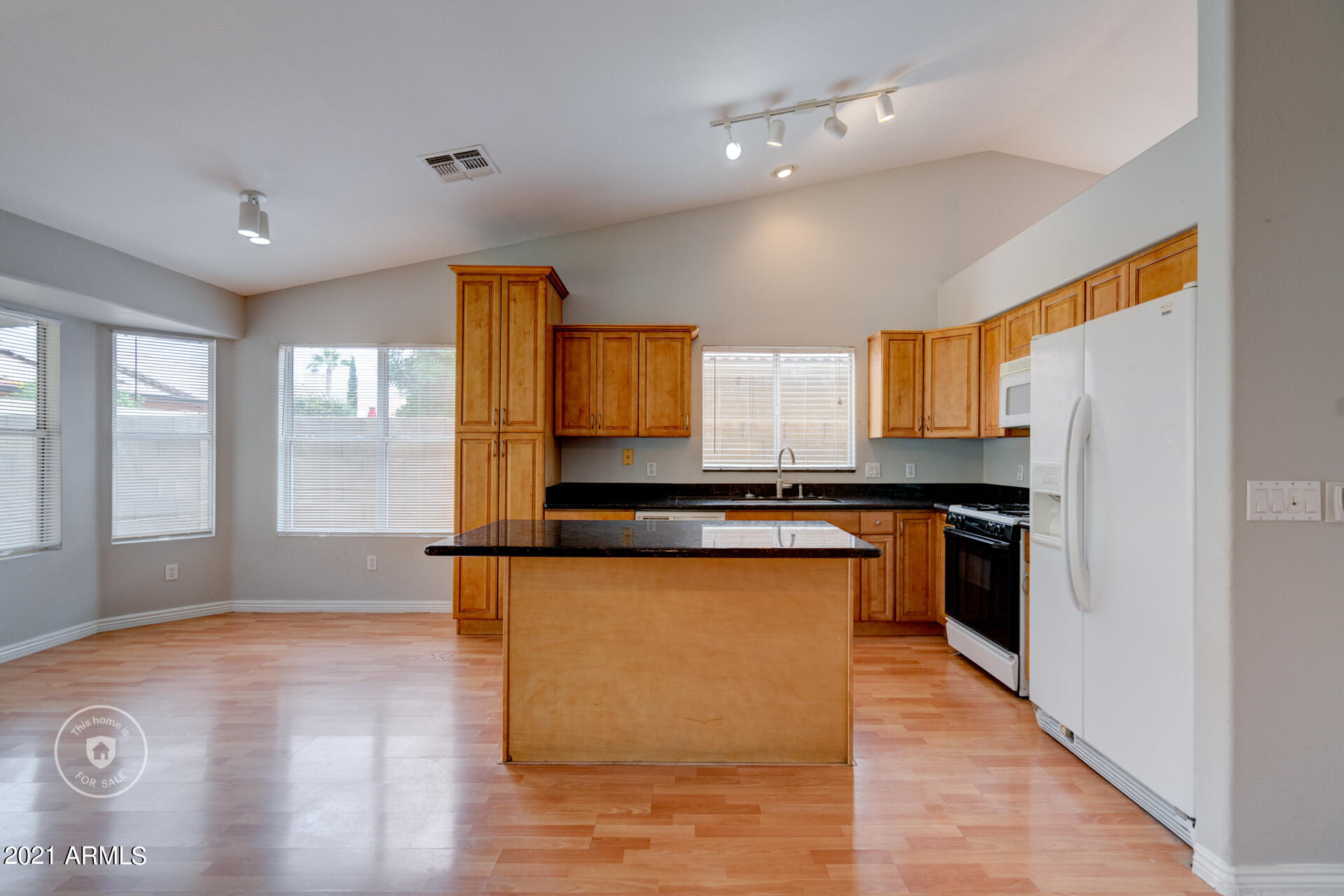 4532 East St John Road Phoenix, AZ 85032 - Photo 4 of 27 listing_1