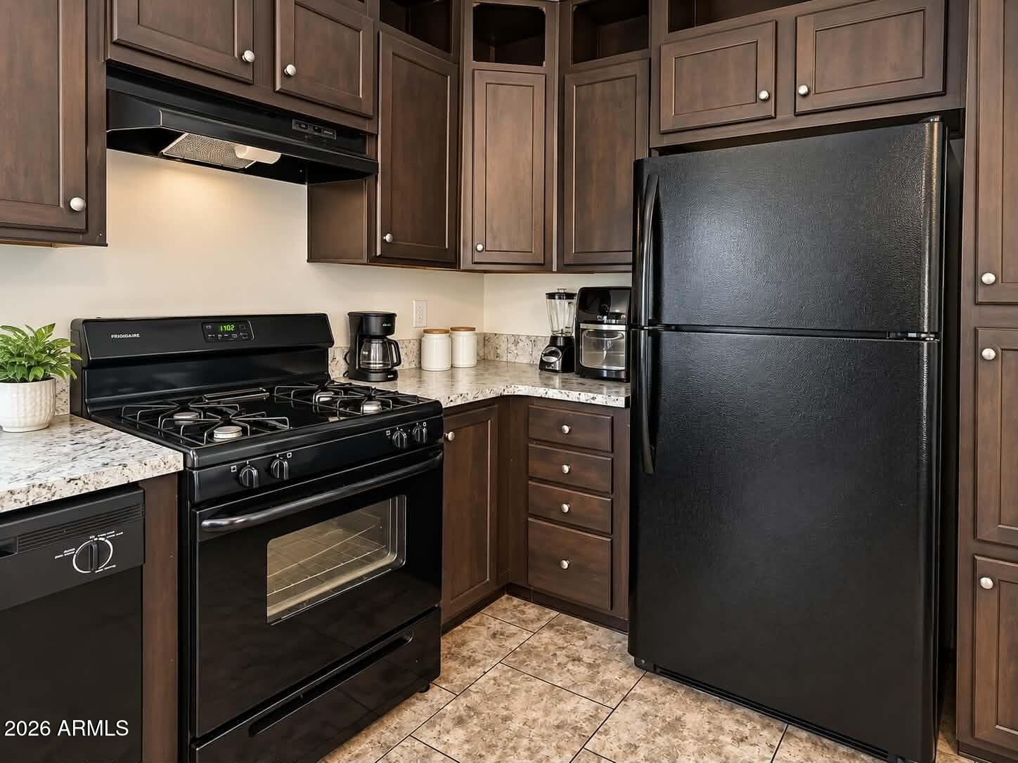 15606 South Gilbert Road, Unit 99 Chandler, AZ 85225 - Photo 1 of 23 Kitchen 3