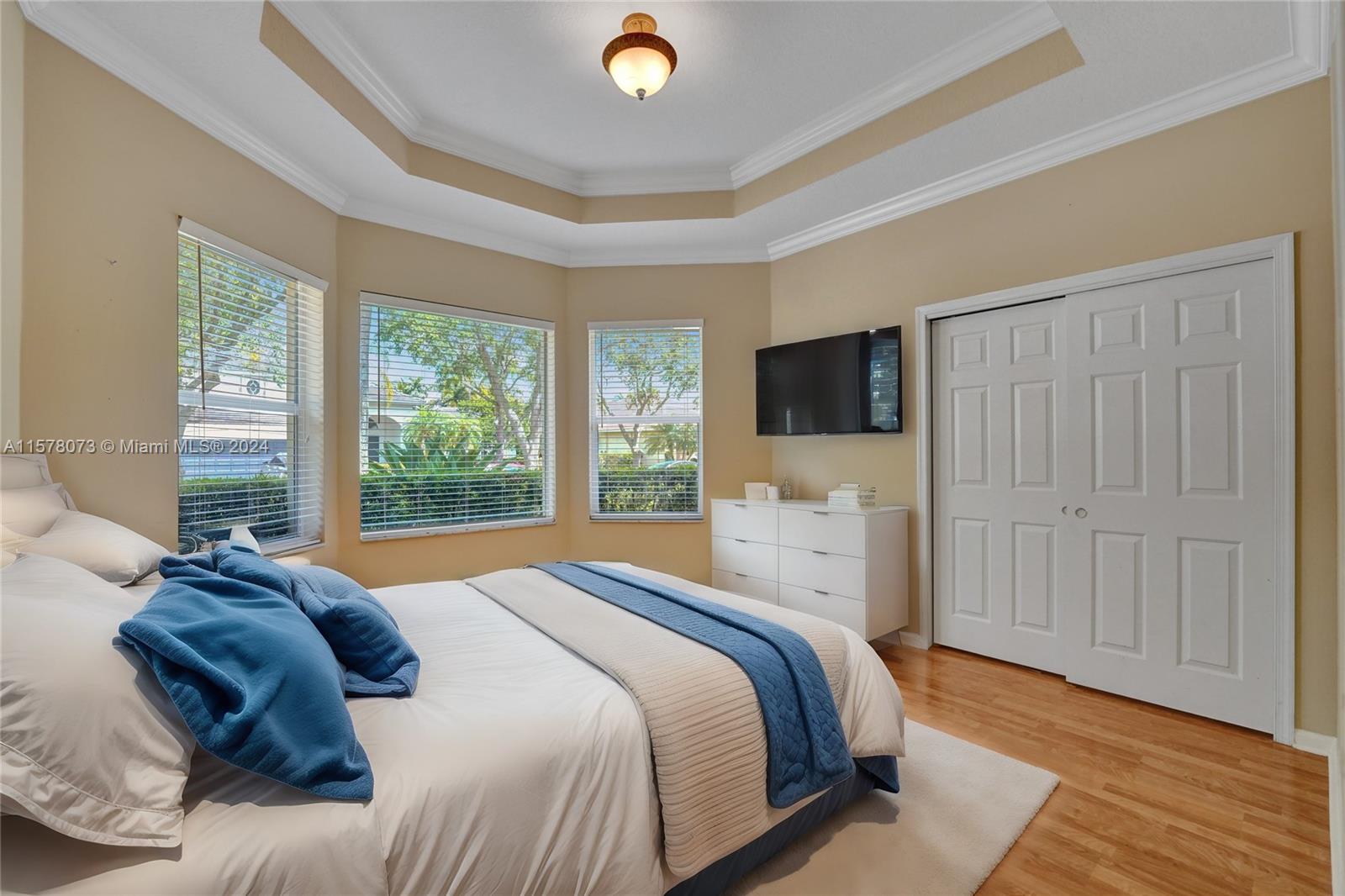 355 Mallard Road Weston, FL 33327 - Photo 11 of 86 Gallery Image 11