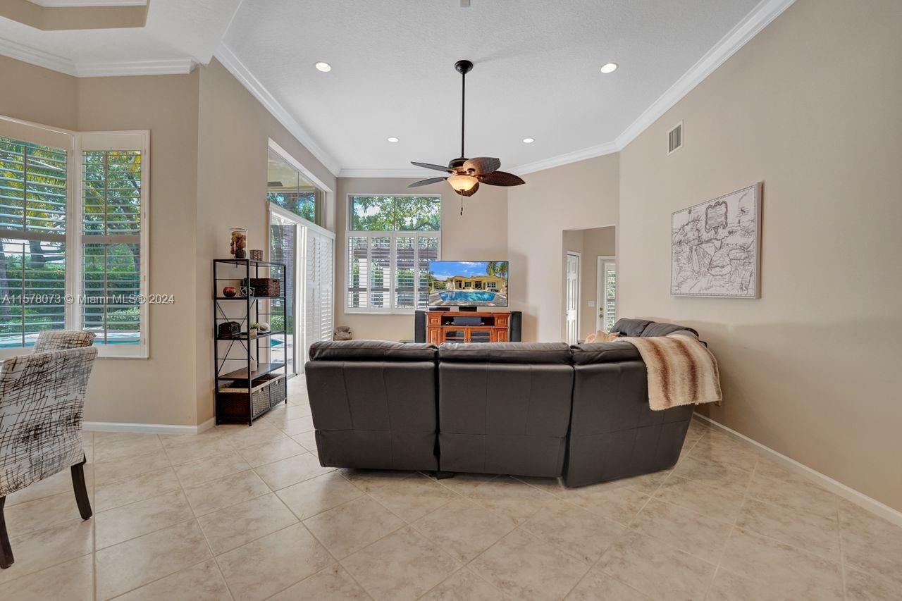 355 Mallard Road Weston, FL 33327 - Photo 42 of 86 Gallery Image 42