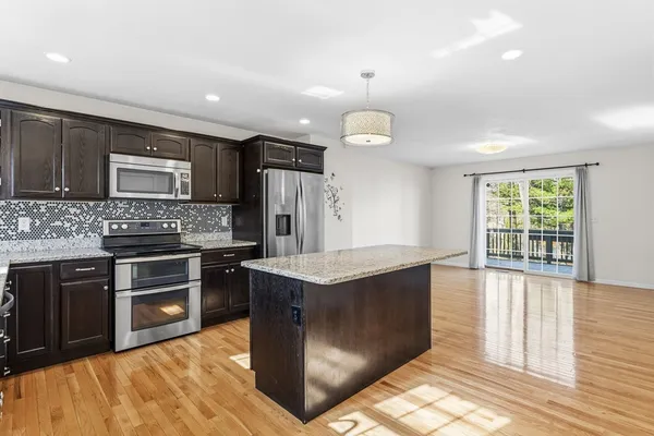 $809,000 | 36 Norwood Avenue, Ayer, MA 01432