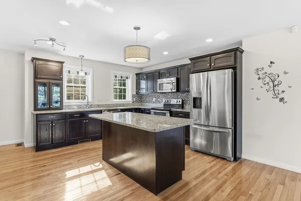 $809,000 | 36 Norwood Avenue, Ayer, MA 01432