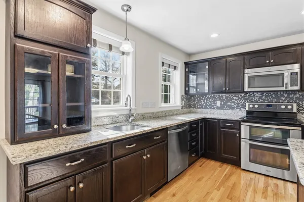 $809,000 | 36 Norwood Avenue, Ayer, MA 01432