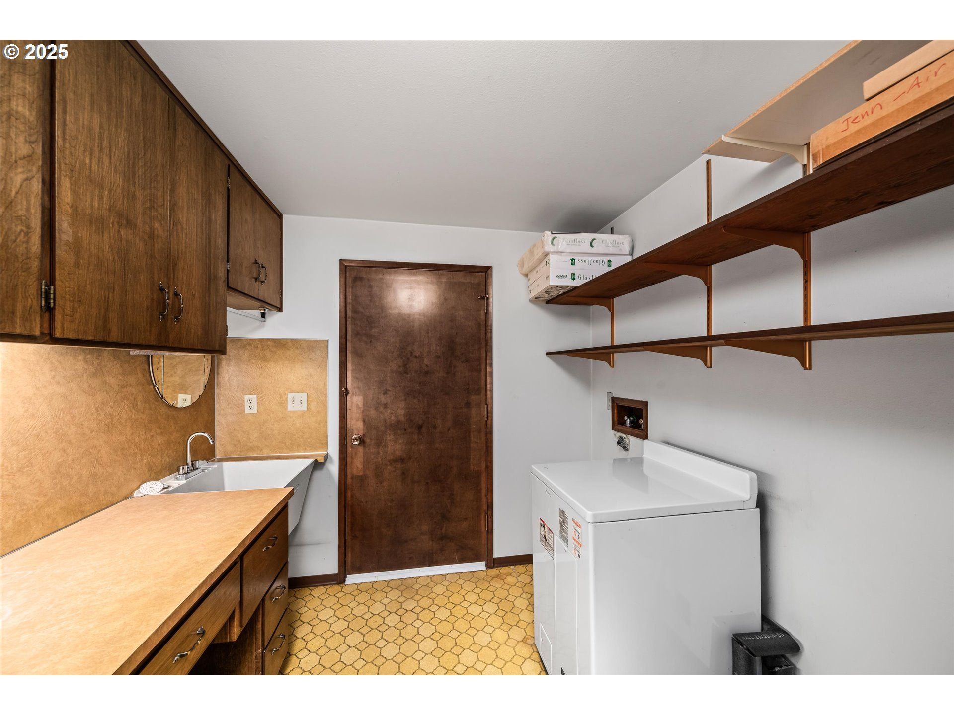 35012 McKenzie View Drive Springfield, OR 97478 - Photo 17 of 47 a bathroom with a sink and a mirror