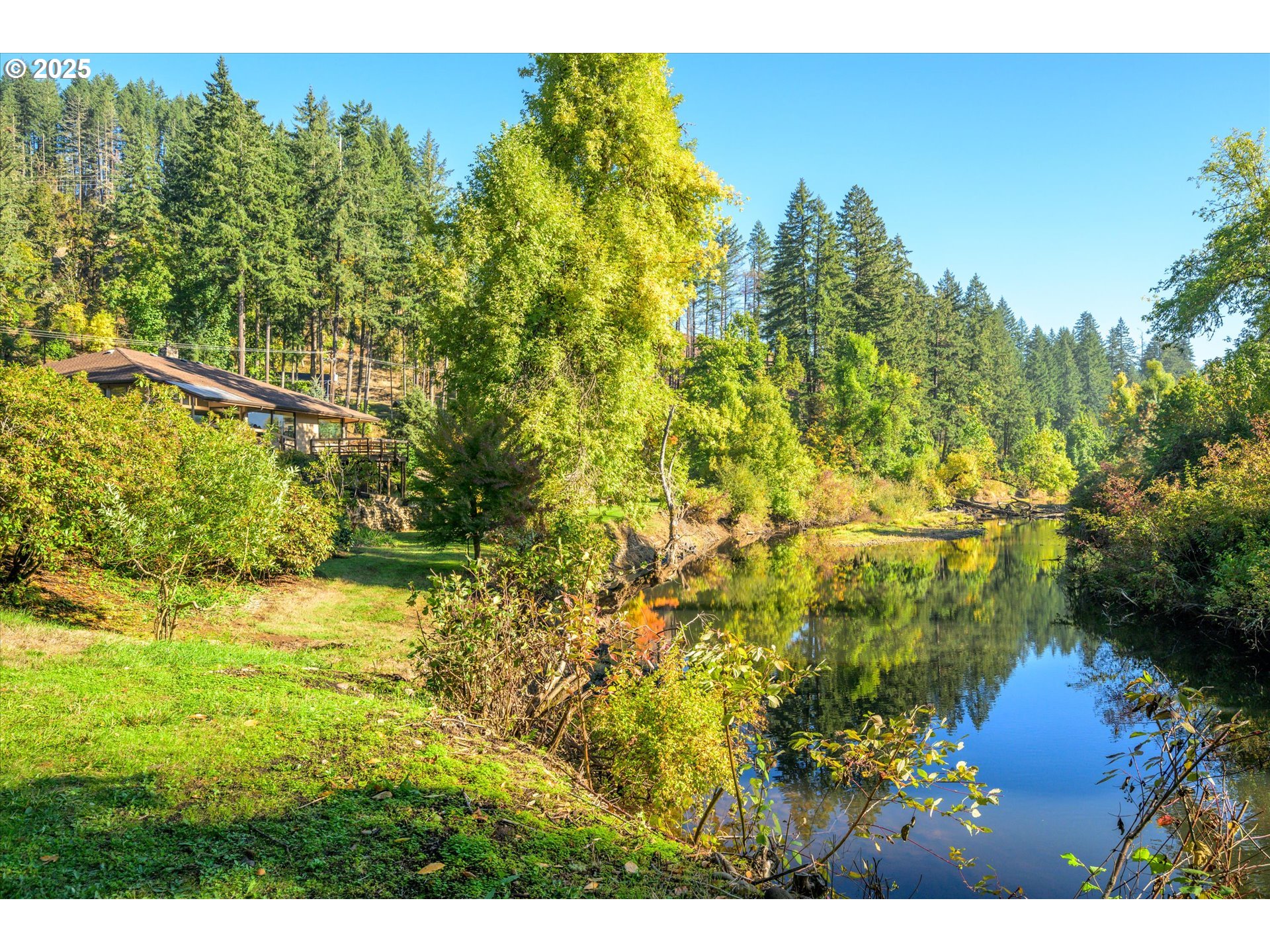 35012 McKenzie View Drive Springfield, OR 97478 - Photo 22 of 47 a view of lake view