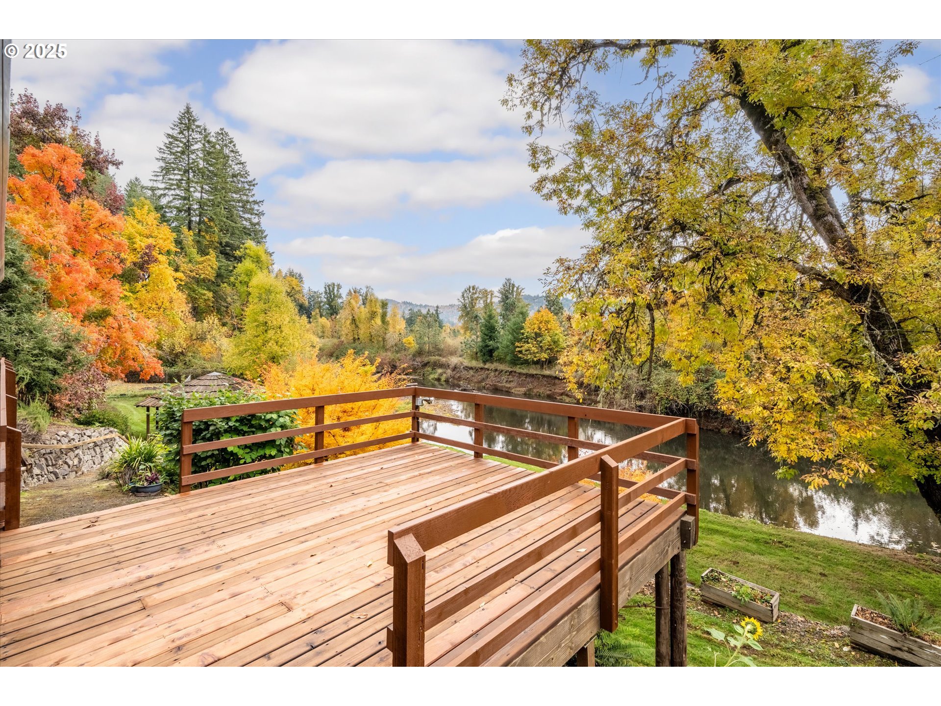 35012 McKenzie View Drive Springfield, OR 97478 - Photo 32 of 47 a view of outdoor space with seating