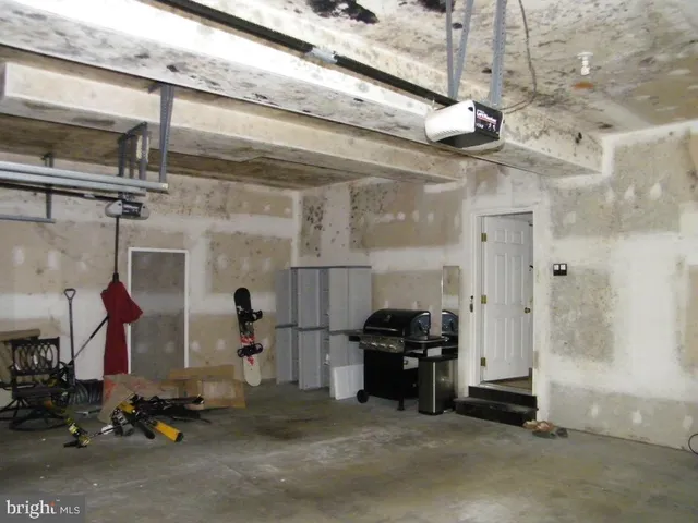 $479,900 | 2730 Woodspring Drive, York, PA 17402