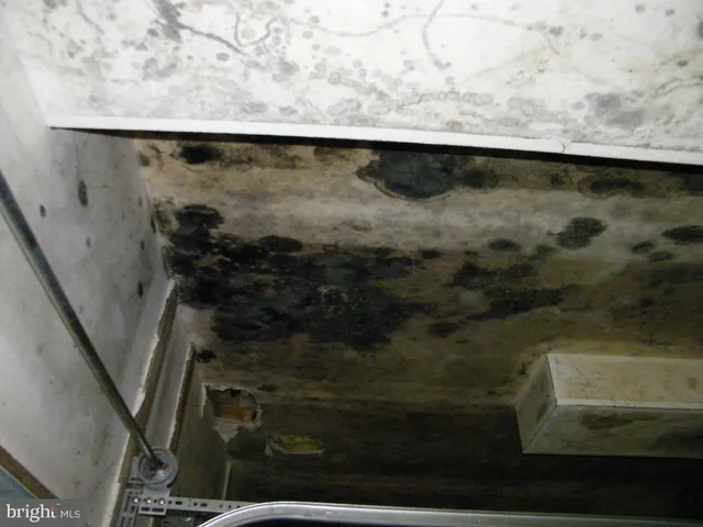 $479,900 | 2730 Woodspring Drive, York, PA 17402