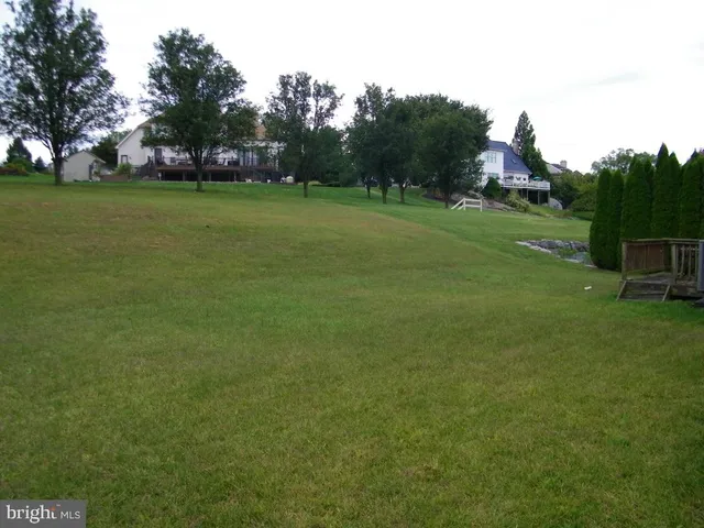 a view of a golf course