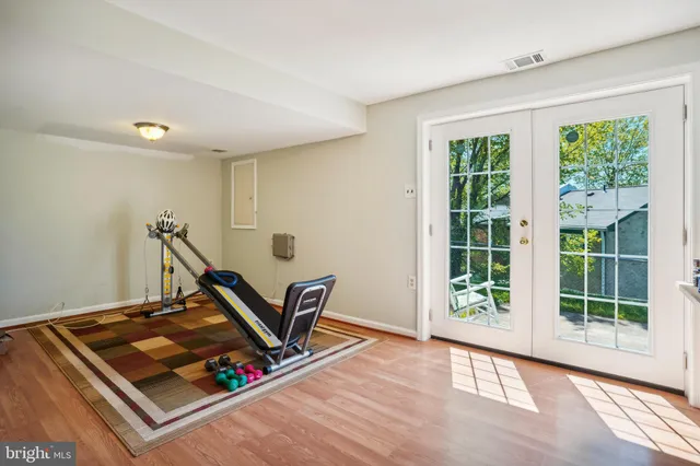 a view of a yard with an trees