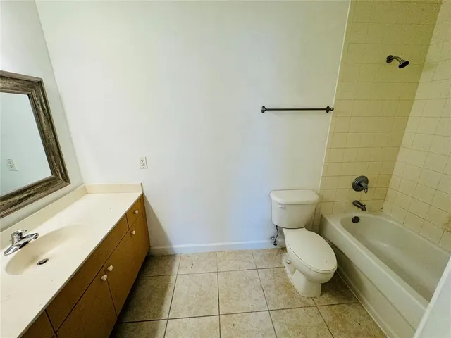 $2,000 | 1157 Golden Lakes Boulevard, Unit 622, West Palm Beach, FL 33411