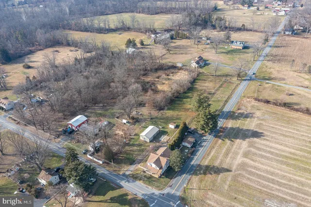 $284,900 | 202 Water Street, Oley, PA 19547