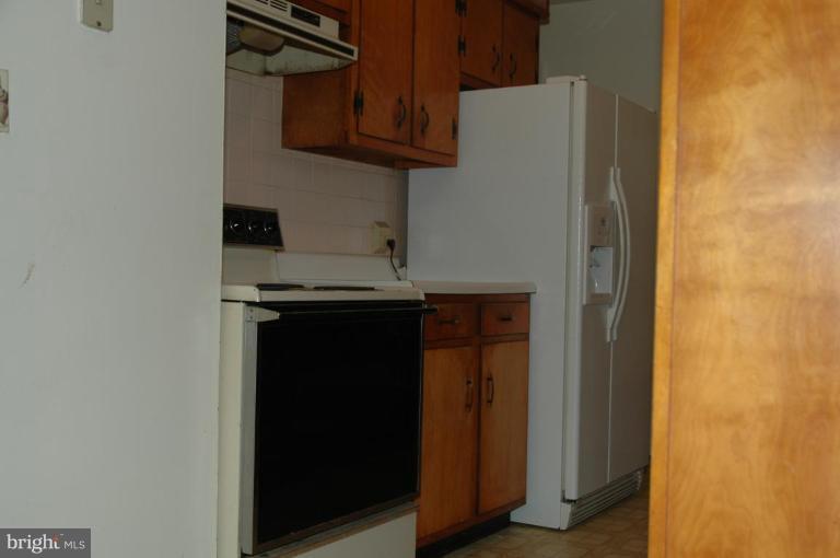 19239 Fuller Heights Road Triangle, VA 22172 - Photo 8 of 20 Kitchen #2