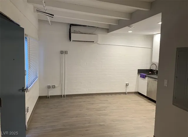 $895 | 218 South 11th Street, Unit 3, Las Vegas, NV 89101