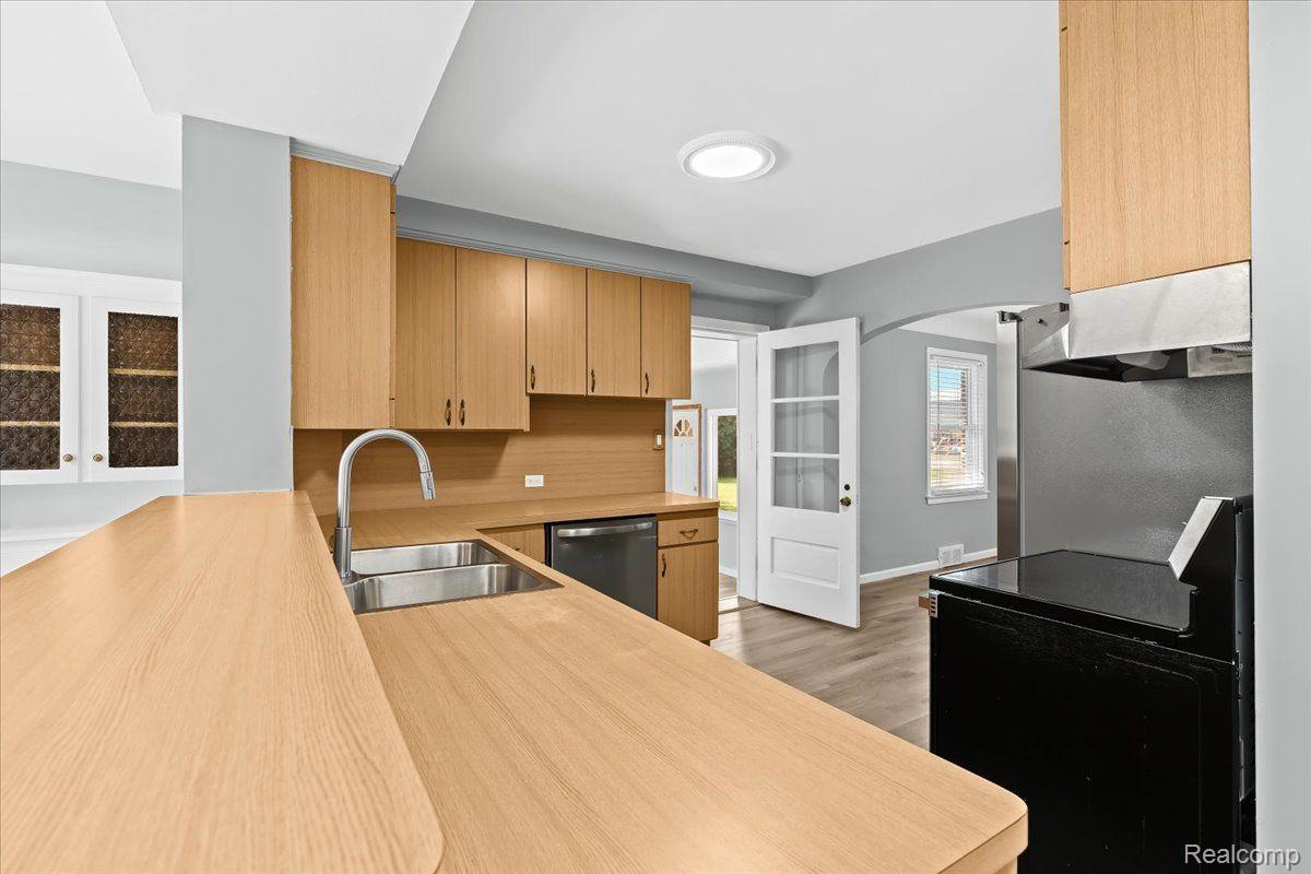31354 Evergreen Road Franklin, MI 48025 - Photo 14 of 39 Gallery Image 14