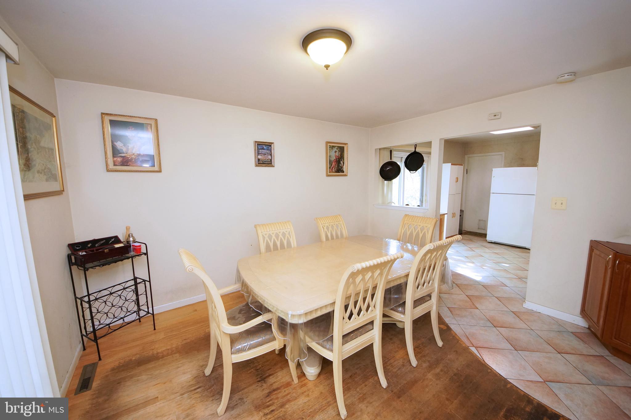 21 Overton Road East Windsor, NJ 08520 - Photo 12 of 45 Gallery Image 12