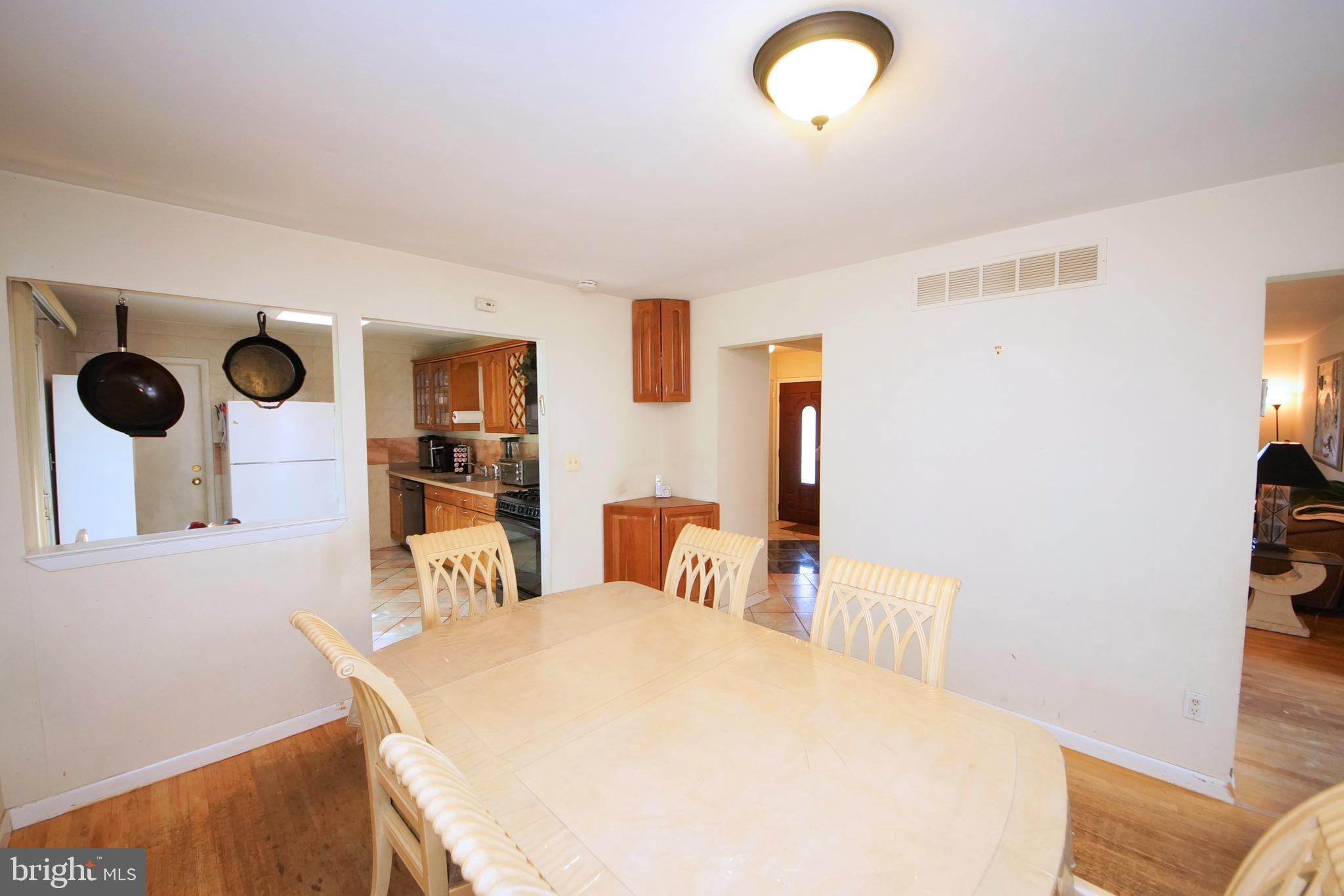 21 Overton Road East Windsor, NJ 08520 - Photo 13 of 45 Gallery Image 13