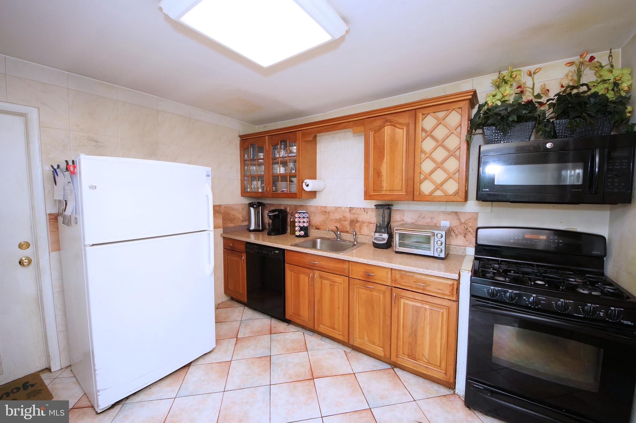 21 Overton Road East Windsor, NJ 08520 - Photo 17 of 45 Gallery Image 17