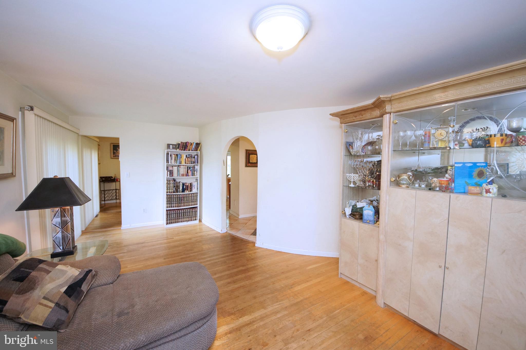 21 Overton Road East Windsor, NJ 08520 - Photo 8 of 45 Gallery Image 8