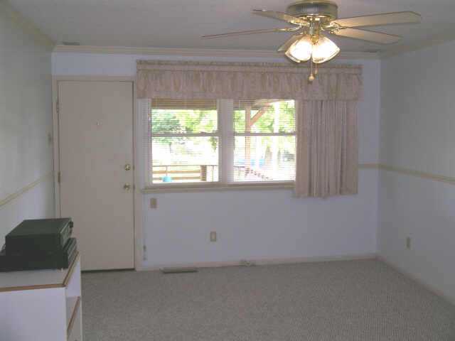 3943 Ivorton Road West Columbus, OH 43207 - Photo 6 of 8 Gallery Image 6