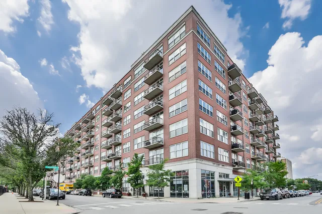 $3,300 | 6 South Laflin Street, Unit 709, Chicago, IL 60607