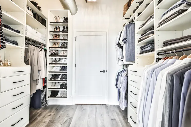 $3,300 | 6 South Laflin Street, Unit 709, Chicago, IL 60607