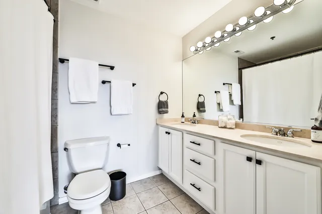 $3,300 | 6 South Laflin Street, Unit 709, Chicago, IL 60607