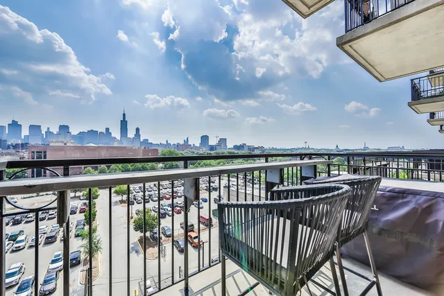 $3,300 | 6 South Laflin Street, Unit 709, Chicago, IL 60607