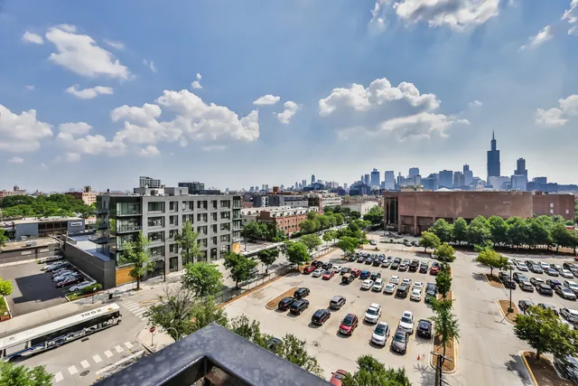 $3,300 | 6 South Laflin Street, Unit 709, Chicago, IL 60607