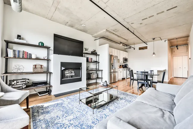 $3,300 | 6 South Laflin Street, Unit 709, Chicago, IL 60607