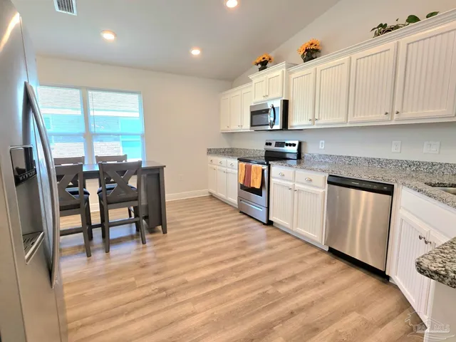 $2,250 | 1813 Leigh Loop, Cantonment, FL 32533