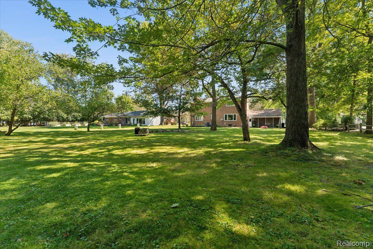 20940 Thorofare Road Grosse Ile, MI 48138 - Photo 43 of 56 Backyard
