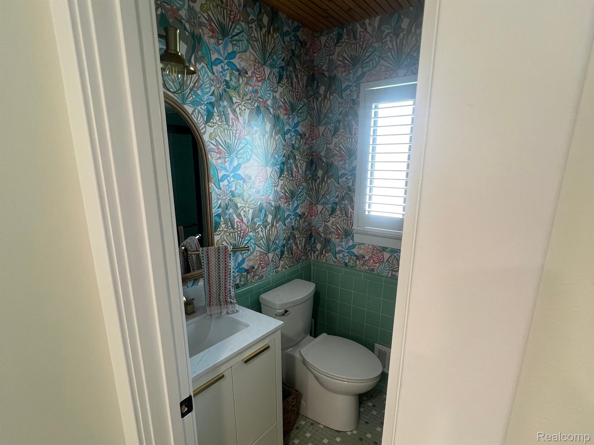 7299 Riverside Drive Algonac, MI 48001 - Photo 12 of 32 Gallery Image 12