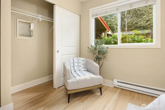 $390,000 | 11058 Northeast 33rd Place, Unit D3, Bellevue, WA 98004