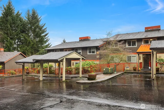 $390,000 | 11058 Northeast 33rd Place, Unit D3, Bellevue, WA 98004