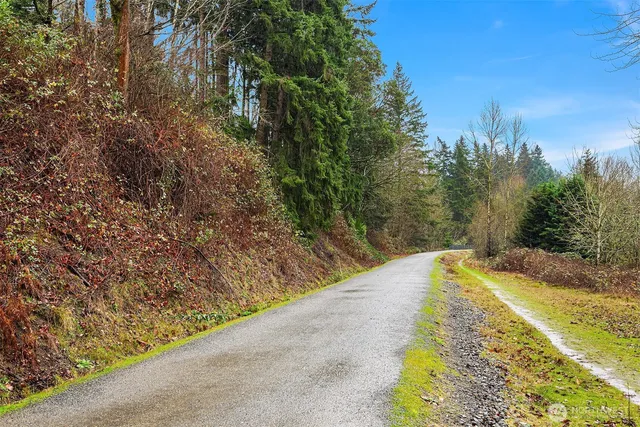 $390,000 | 11058 Northeast 33rd Place, Unit D3, Bellevue, WA 98004