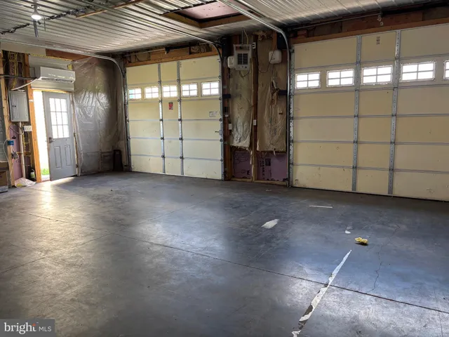 a view of walk in closet