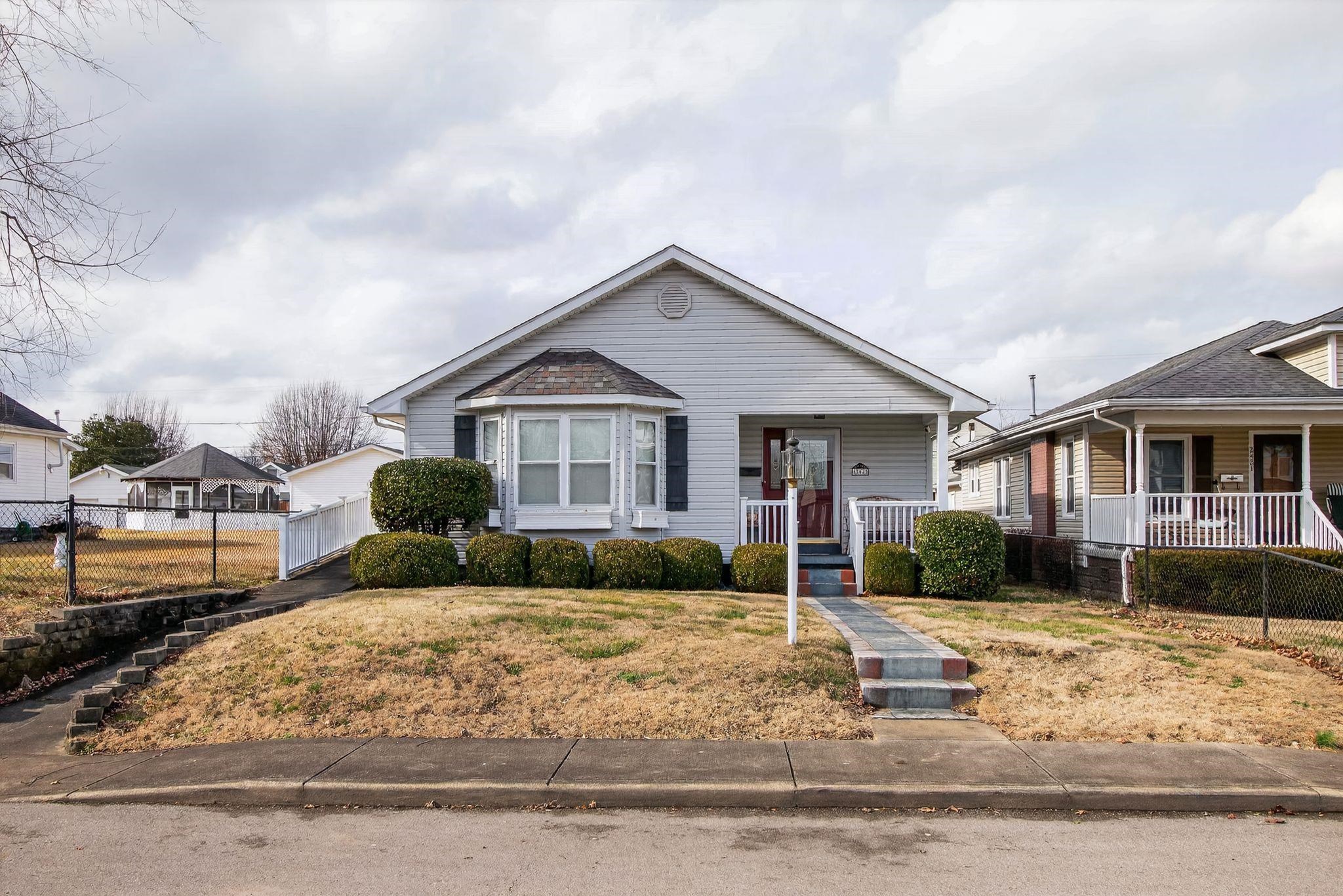 2425 Adams Street Ashland, KY 41102 - Photo 1 of 15
