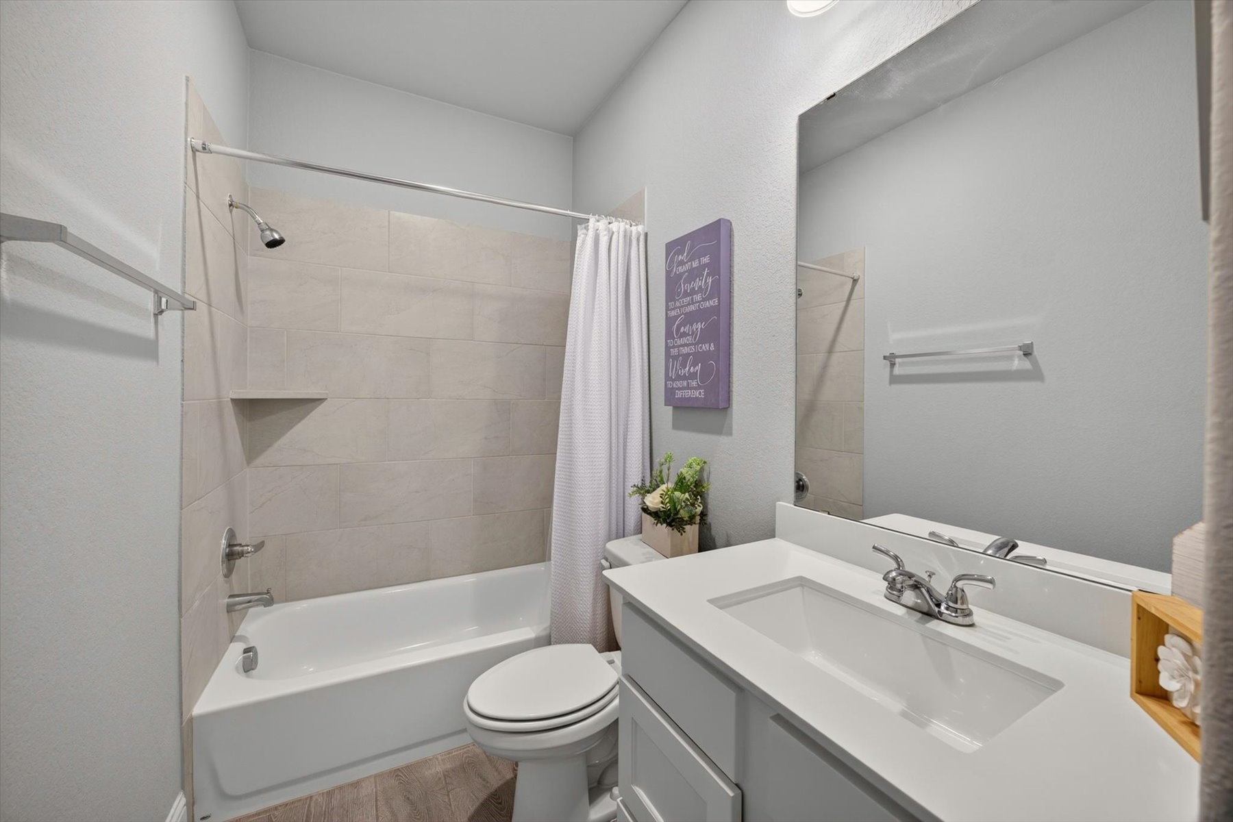 23026 Needle Grass Road Katy, TX 77493 - Photo 26 of 33 Full secondary bath with modern finishes.