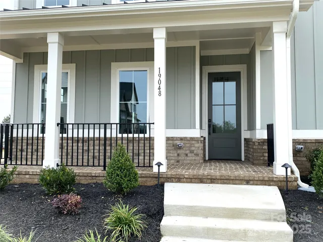 $1,274,000 | 19048 Newburg Hl Road, Unit 27, Davidson, NC 28036