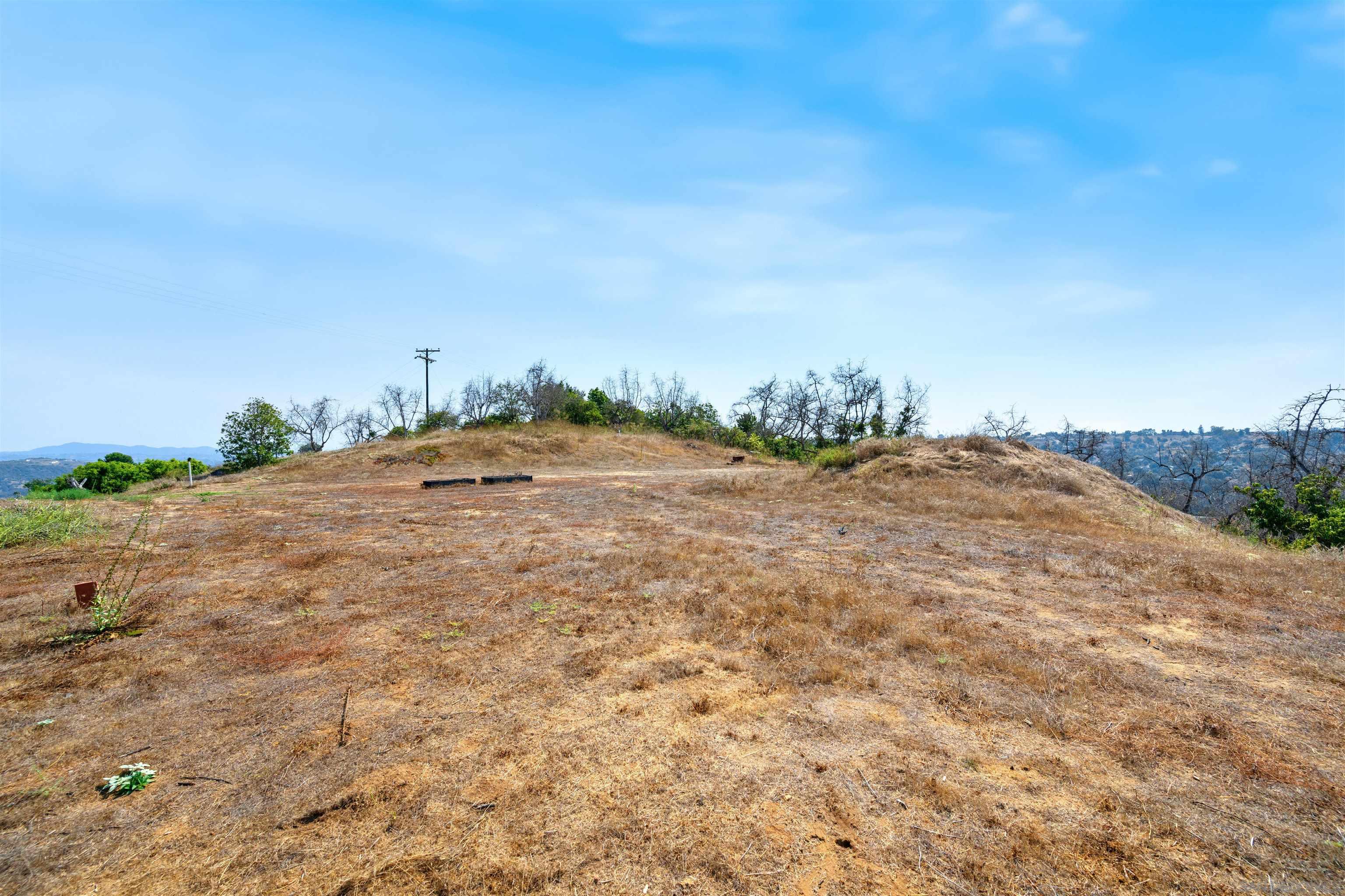 3240 Vía Del Cielo Fallbrook, CA 92028 - Photo 23 of 23 a view of dirt field