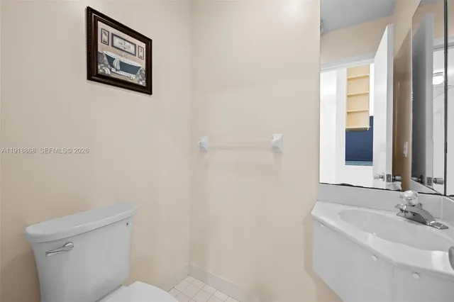 $700,000 | 4201 Southwest 78th Drive, Davie, FL 33328